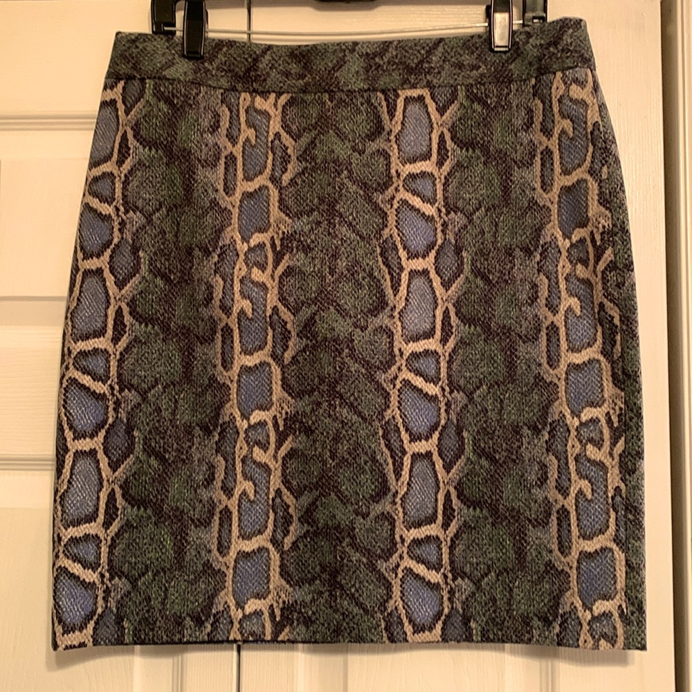 Ann Taylor, Loft, snake print skirt, size 12 petite, NWT